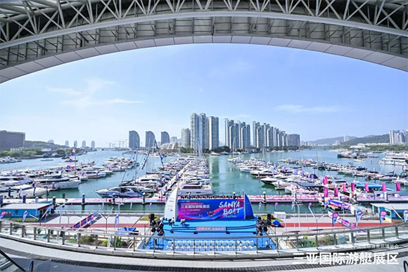 第六届中国国际消费品博览会三亚国际游艇分展区
